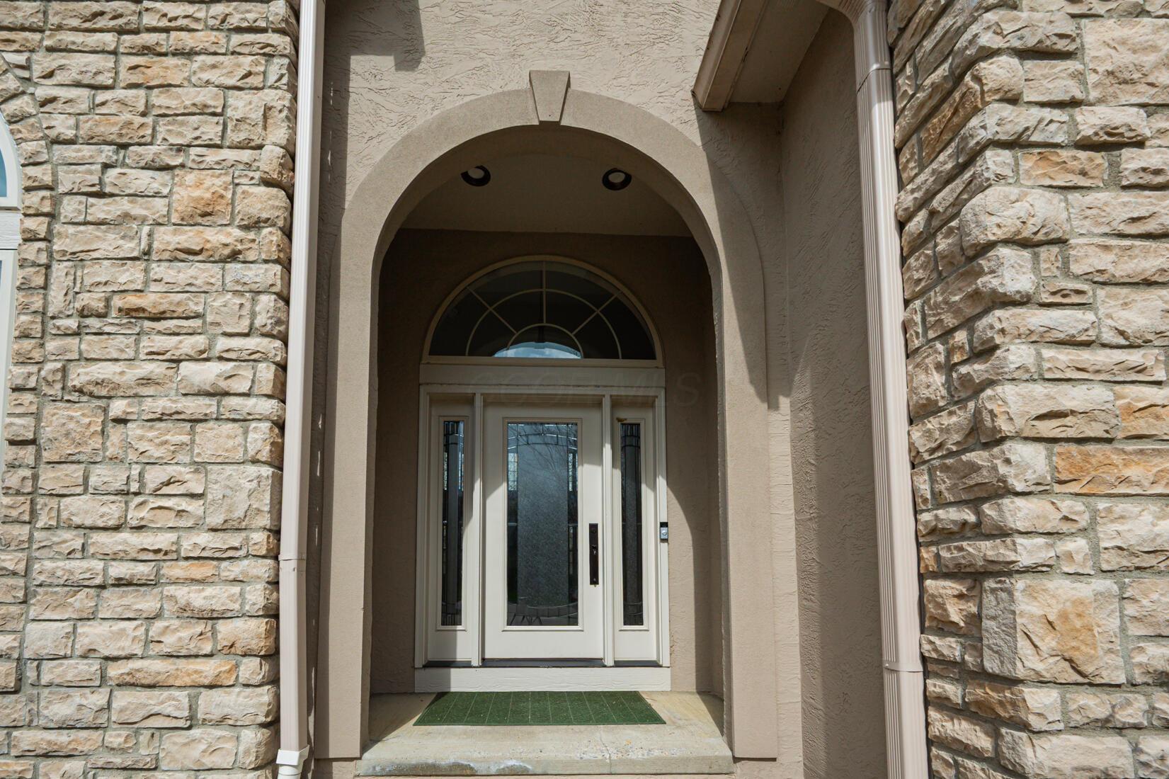 7460 Harness Way, Delaware, Ohio image 2