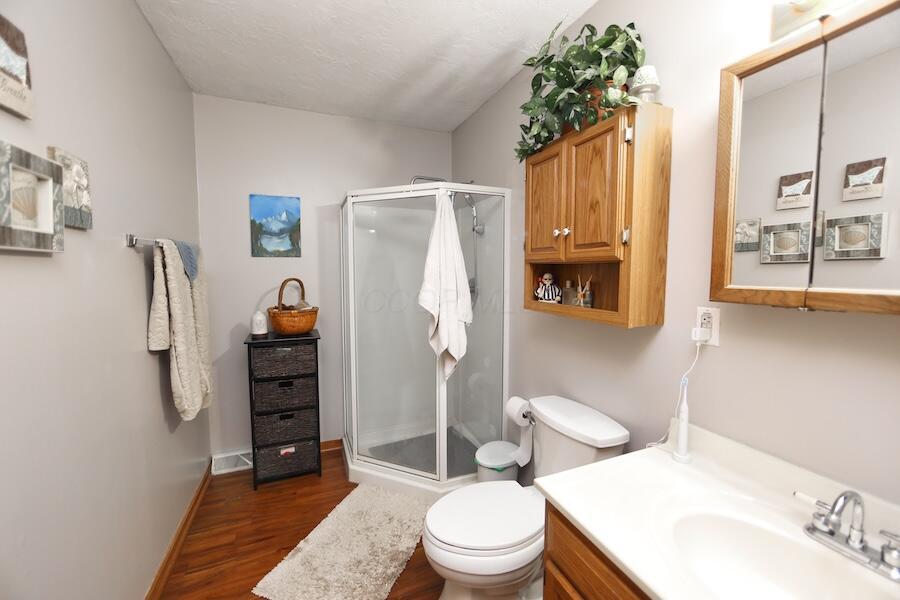 2406 Apple Valley Drive, Howard, Ohio image 26