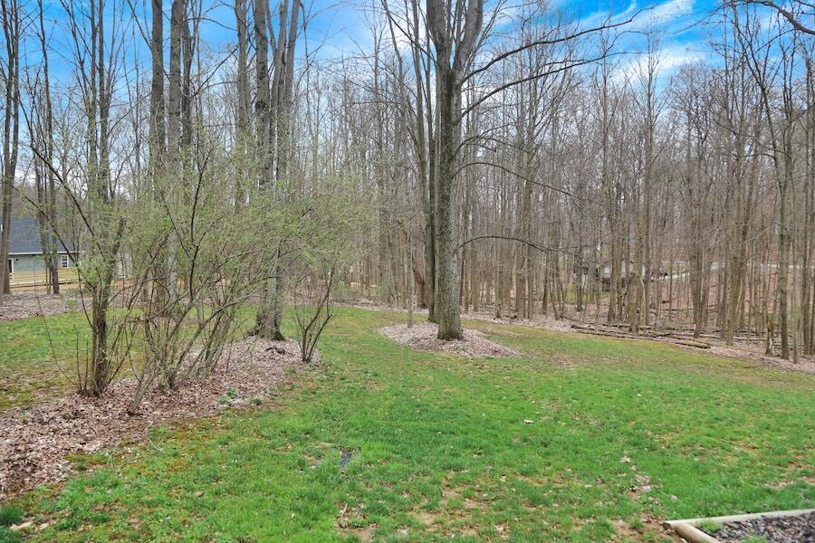2406 Apple Valley Drive, Howard, Ohio image 36