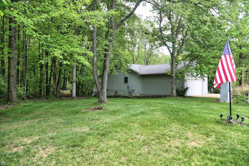2406 Apple Valley Drive, Howard, Ohio image 35