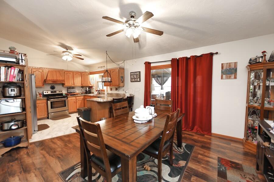 2406 Apple Valley Drive, Howard, Ohio image 14