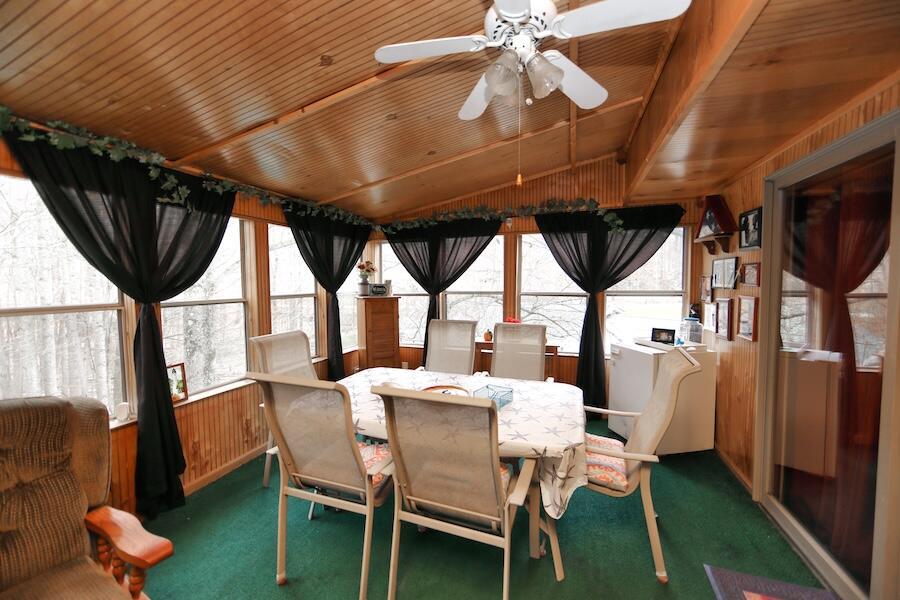 2406 Apple Valley Drive, Howard, Ohio image 19