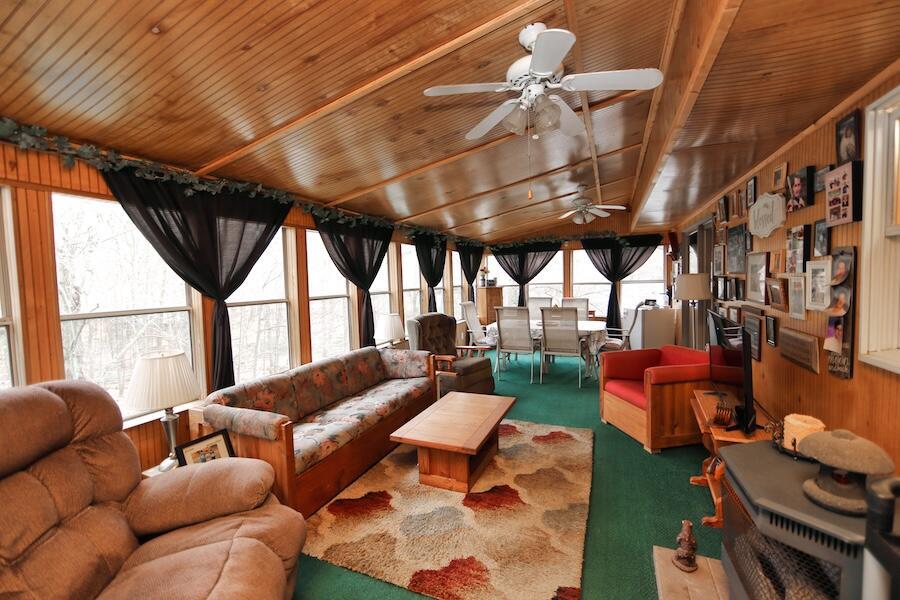 2406 Apple Valley Drive, Howard, Ohio image 17