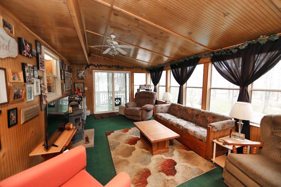 2406 Apple Valley Drive, Howard, Ohio image 15