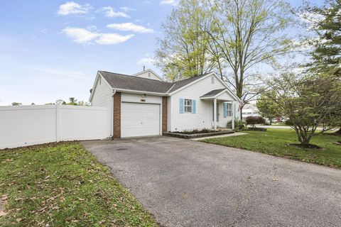 Tiny photo for 162 South Fork Circle, Pataskala, OH 43062 (MLS # 226014018)