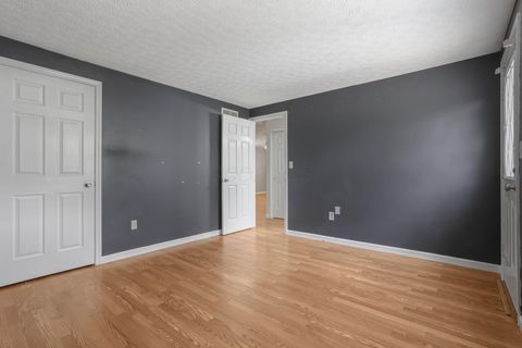 Tiny photo for 162 South Fork Circle, Pataskala, OH 43062 (MLS # 226014018)