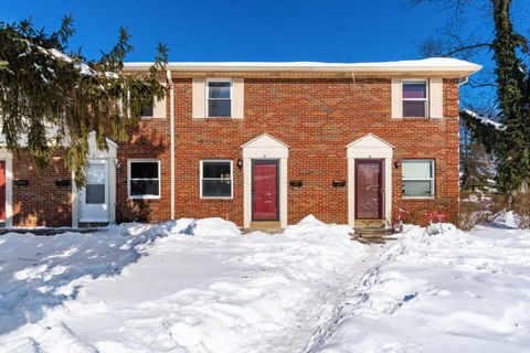 Photo of 5705 S Pine Tree Street G #G, Columbus, OH 43229 (MLS # 226002816)