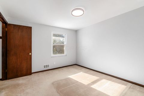 Tiny photo for 5705 S Pine Tree Street G #G, Columbus, OH 43229 (MLS # 226002816)