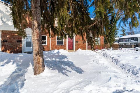 Tiny photo for 5705 S Pine Tree Street G #G, Columbus, OH 43229 (MLS # 226002816)