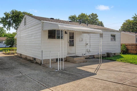 Tiny photo for 5055 Wyandot Place, Hilliard, OH 43026 (MLS # 226021330)