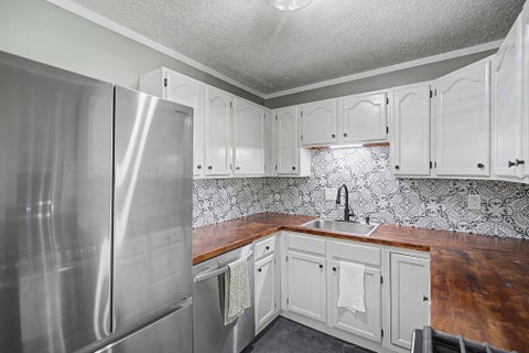 Tiny photo for 5055 Wyandot Place, Hilliard, OH 43026 (MLS # 226021330)