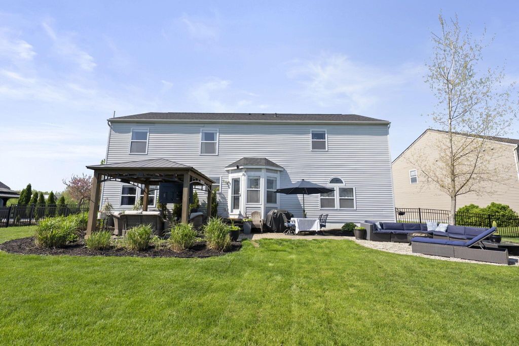 Photo of 207 Heathermere Loop, Galena, OH 43021 (MLS # 226013715)