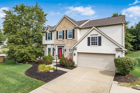 Photo of 100 Terrier Court, Pataskala, OH 43062 (MLS # 225030702)