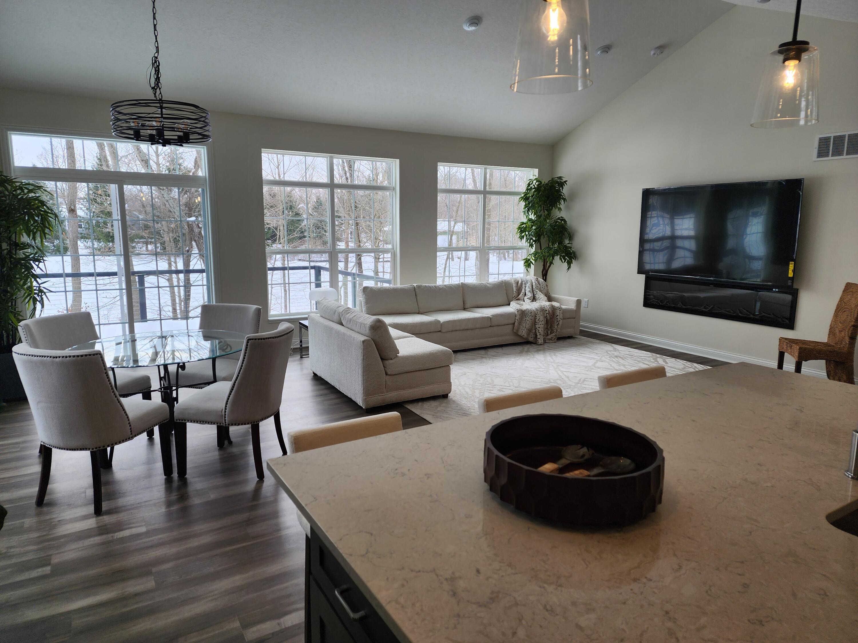 4947 Rigsby Road Rd, Powell, Ohio image 3