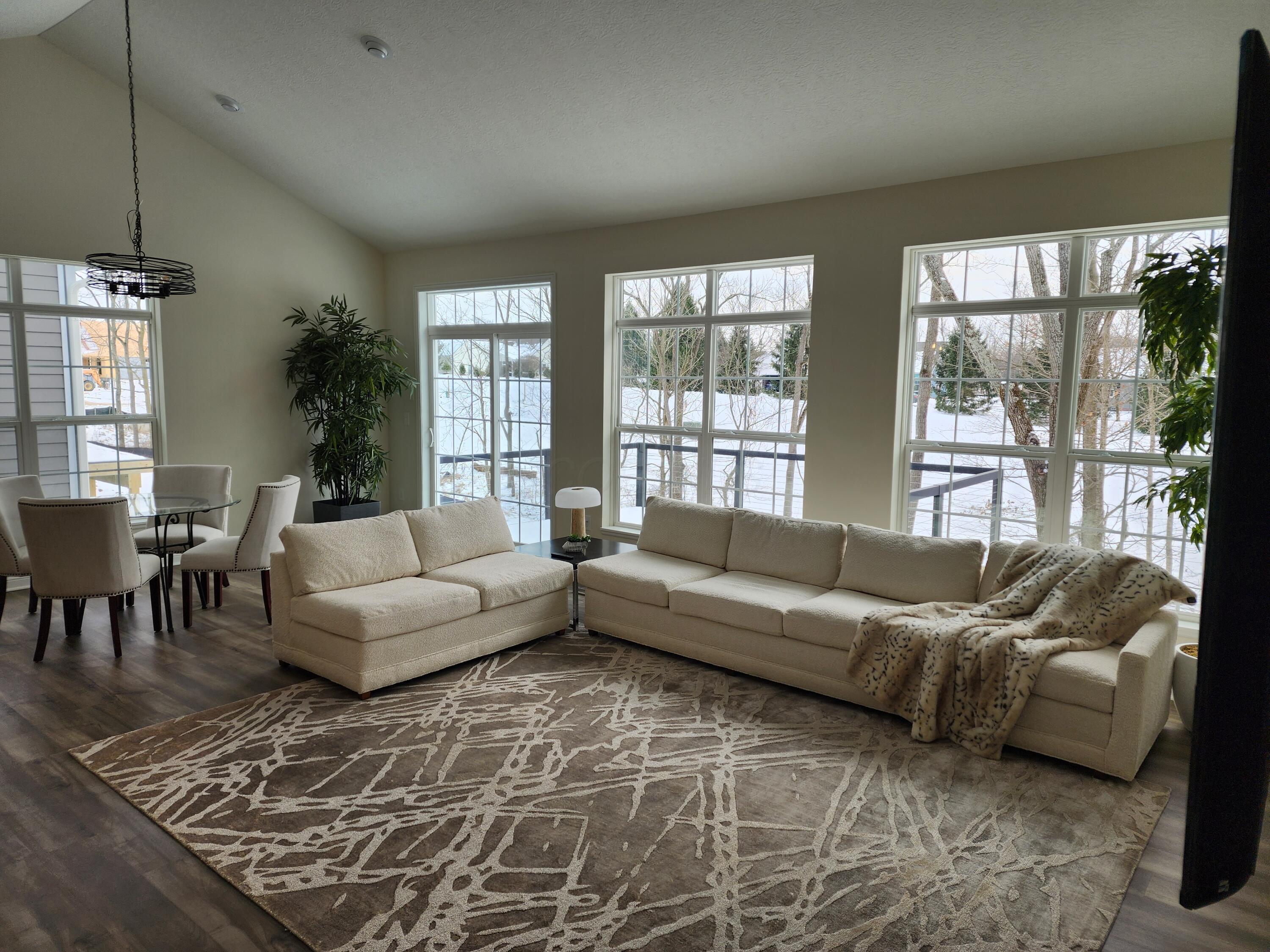 4947 Rigsby Road Rd, Powell, Ohio image 2