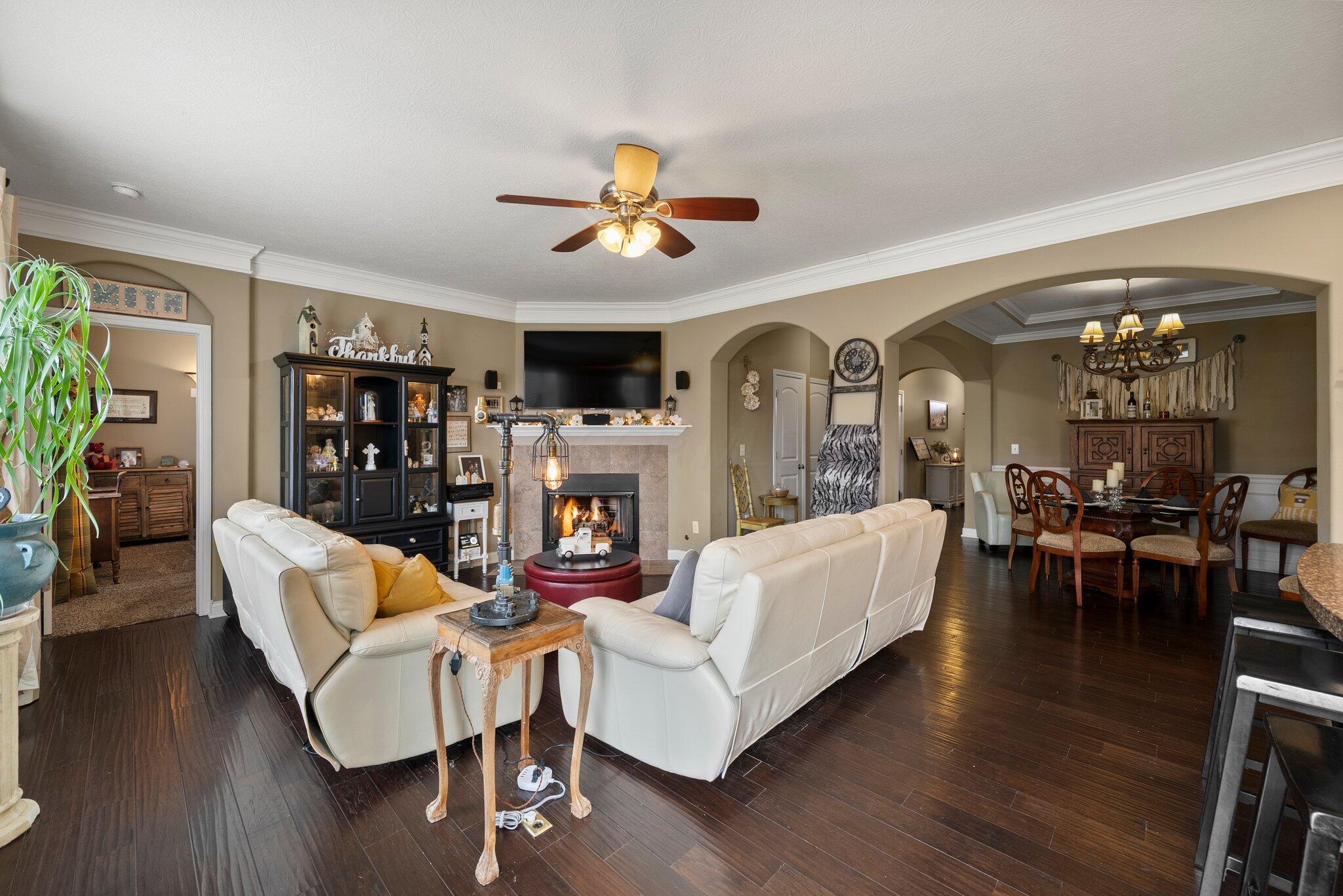 3950 Granite Peak Drive, Grove City, Ohio image 15