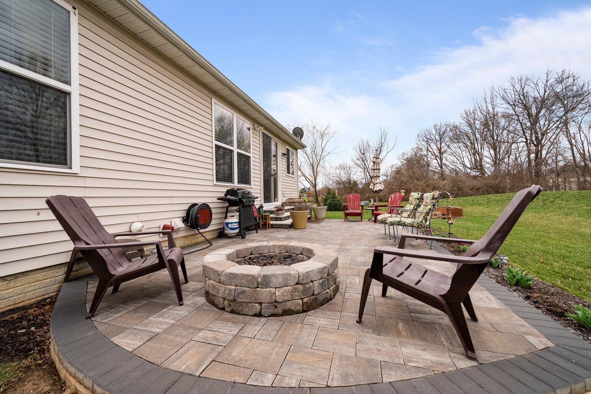 3950 Granite Peak Drive, Grove City, Ohio image 30
