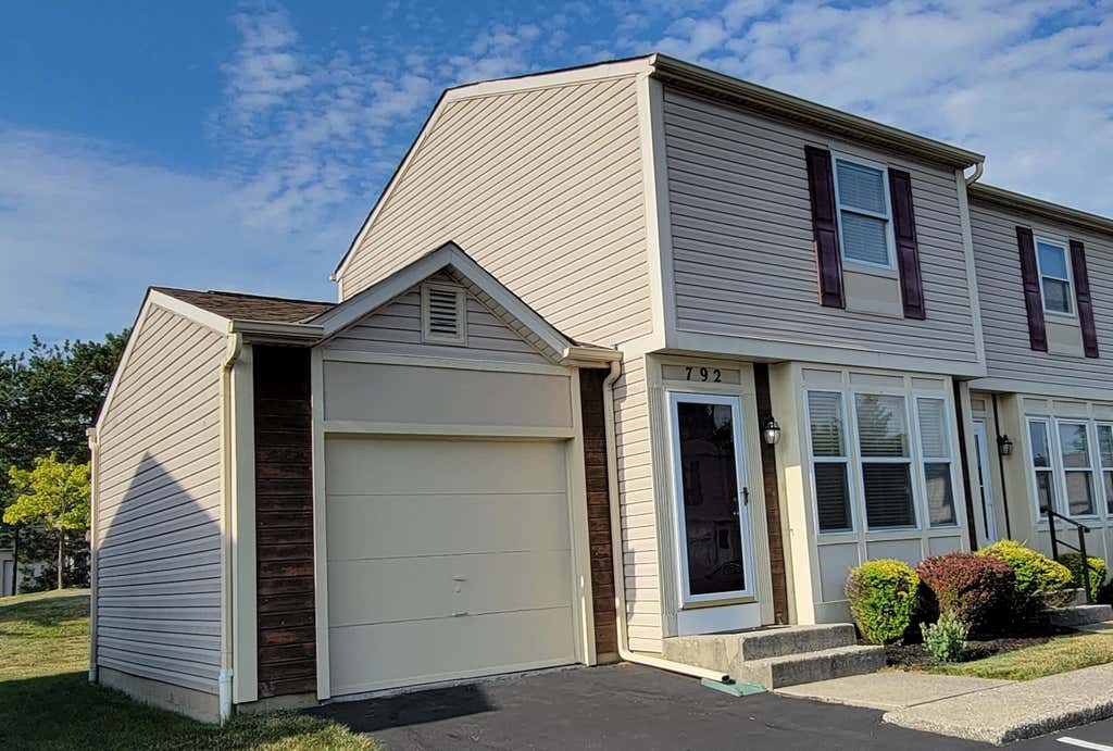 Photo of 792 Ficus Drive 28A #28A, Worthington, OH 43085 (MLS # 226028605)