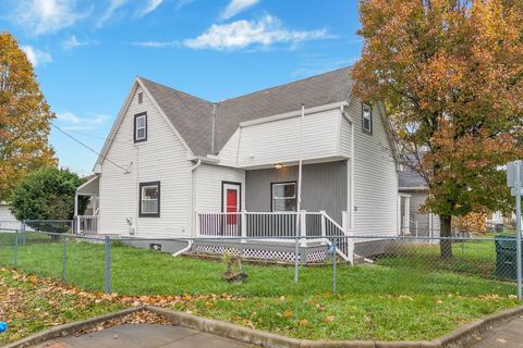 Photo of 221 S Yale Avenue, Columbus, OH 43222 (MLS # 225044114)
