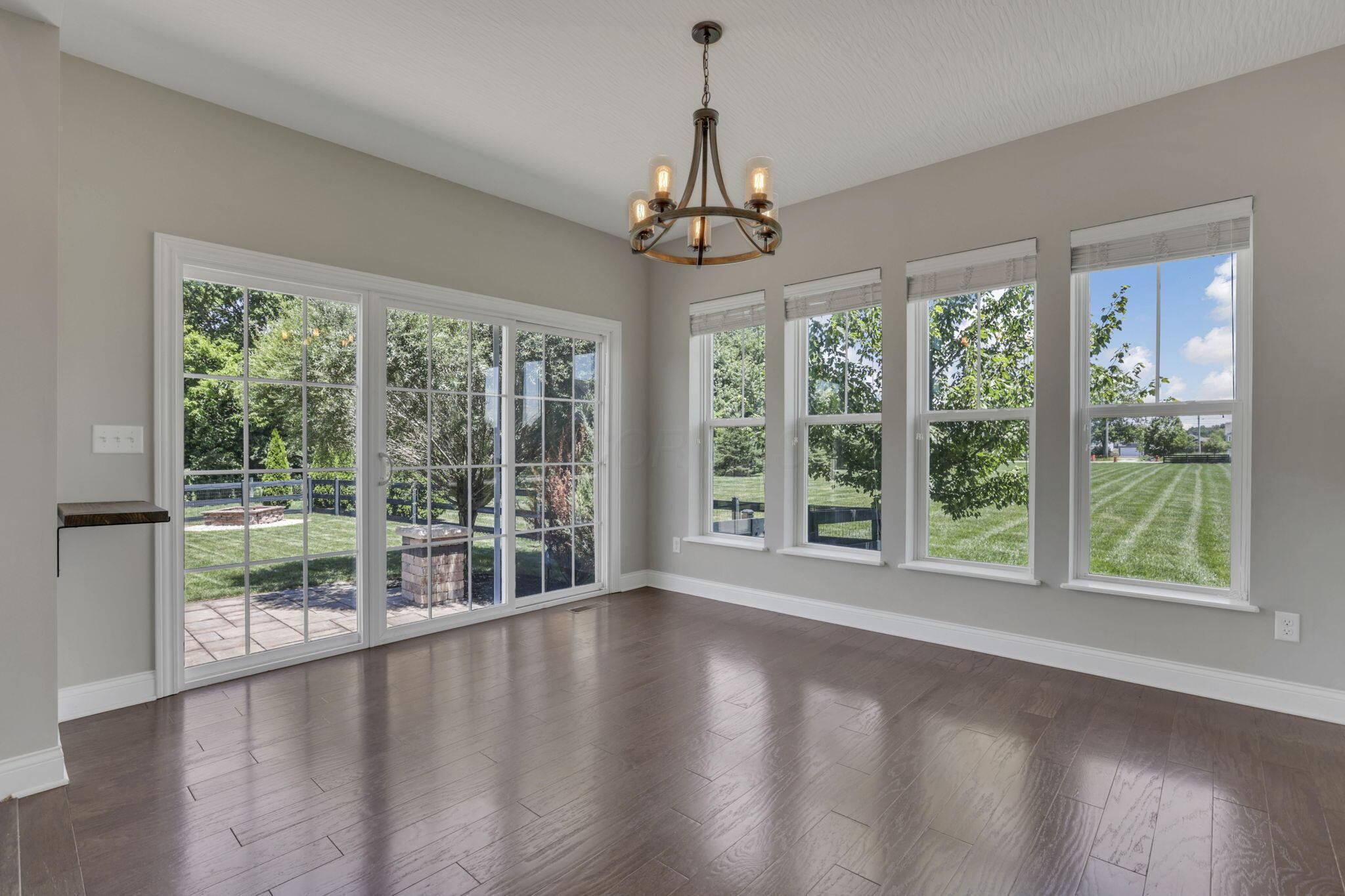 Powell, Ohio 43065, United States, 4 Bedrooms Bedrooms, ,3 BathroomsBathrooms,Residential,Active,165449