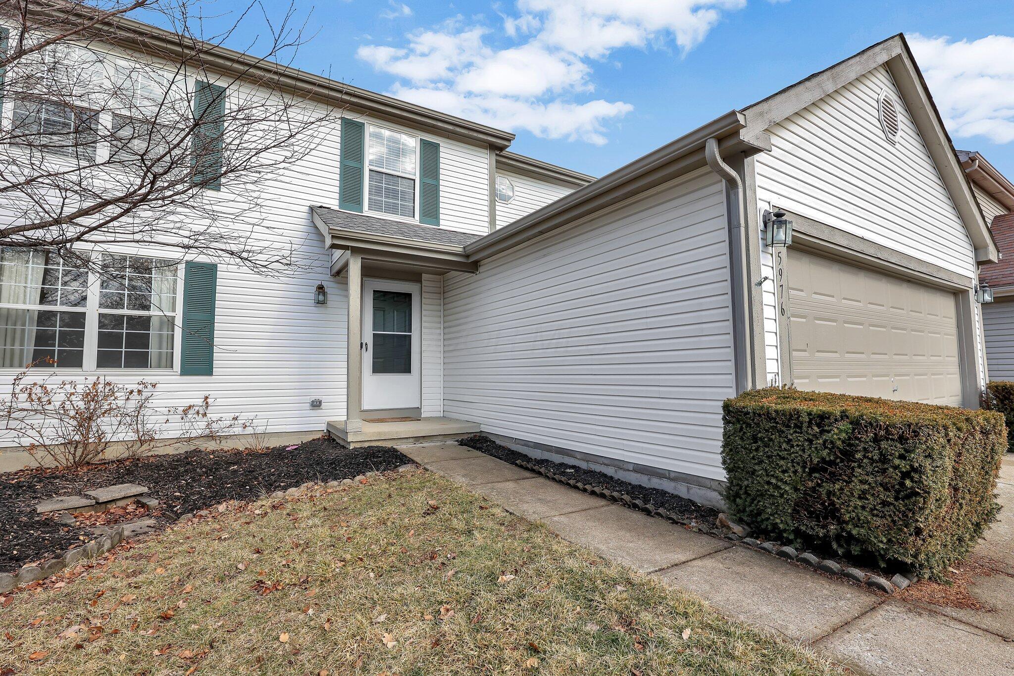 5976 Macnabb Court, Hilliard, Ohio image 4