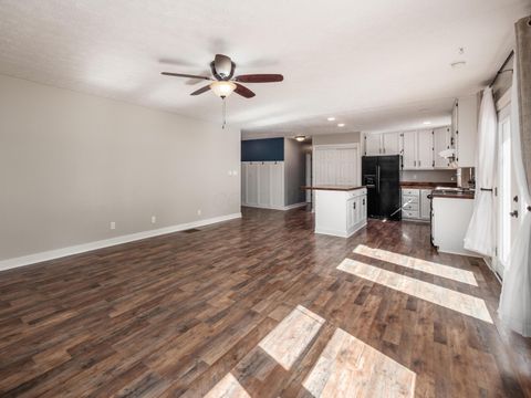 Tiny photo for 930 Hickory Drive, Marysville, OH 43040 (MLS # 225037417)