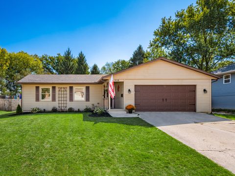 Tiny photo for 930 Hickory Drive, Marysville, OH 43040 (MLS # 225037417)