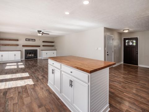 Tiny photo for 930 Hickory Drive, Marysville, OH 43040 (MLS # 225037417)