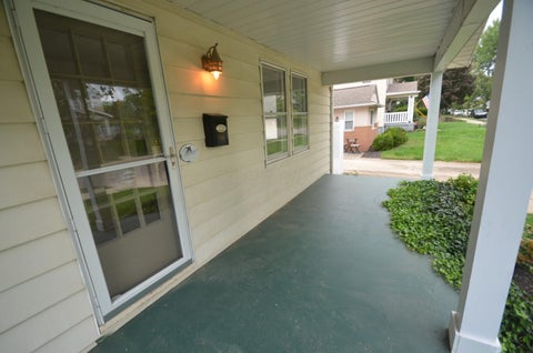 Tiny photo for 853 Oxley Road, Grandview Heights, OH 43212 (MLS # 226036542)