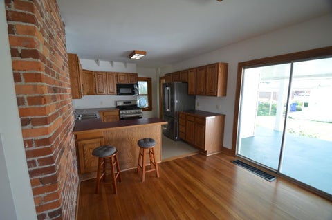 Tiny photo for 853 Oxley Road, Grandview Heights, OH 43212 (MLS # 226036542)