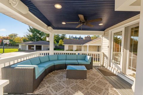 Tiny photo for 419 E N Broadway Street, Columbus, OH 43214 (MLS # 225041024)