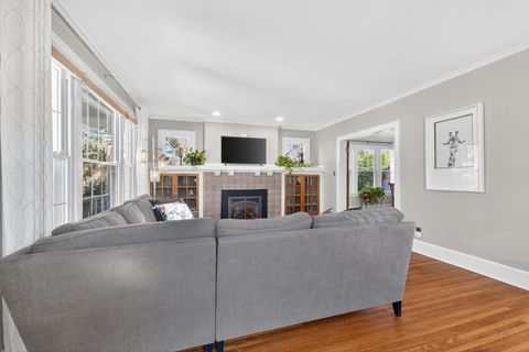 Tiny photo for 419 E N Broadway Street, Columbus, OH 43214 (MLS # 225041024)