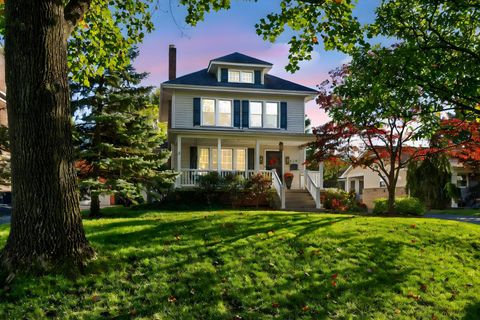 Tiny photo for 419 E N Broadway Street, Columbus, OH 43214 (MLS # 225041024)