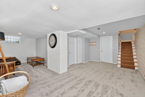 Tiny photo for 419 E N Broadway Street, Columbus, OH 43214 (MLS # 225041024)