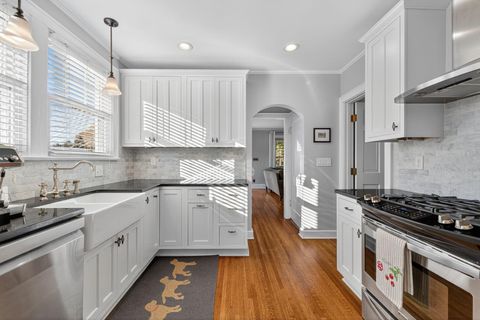 Tiny photo for 419 E N Broadway Street, Columbus, OH 43214 (MLS # 225041024)