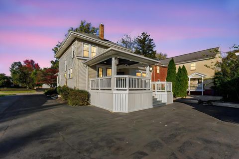 Tiny photo for 419 E N Broadway Street, Columbus, OH 43214 (MLS # 225041024)