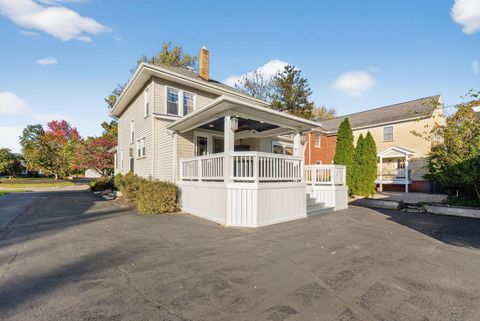 Tiny photo for 419 E N Broadway Street, Columbus, OH 43214 (MLS # 225041024)