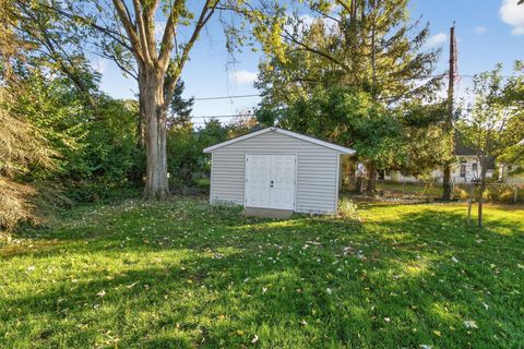 Tiny photo for 419 E N Broadway Street, Columbus, OH 43214 (MLS # 225041024)
