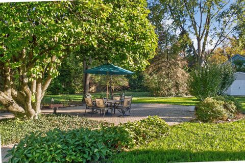 Tiny photo for 419 E N Broadway Street, Columbus, OH 43214 (MLS # 225041024)