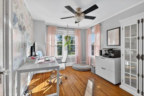 Tiny photo for 419 E N Broadway Street, Columbus, OH 43214 (MLS # 225041024)