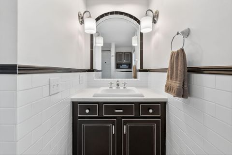 Tiny photo for 419 E N Broadway Street, Columbus, OH 43214 (MLS # 225041024)