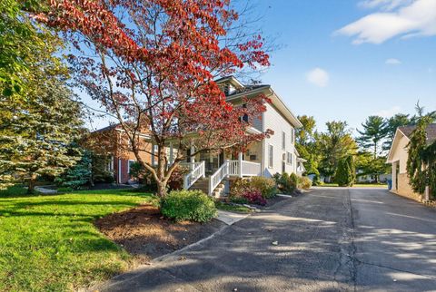 Tiny photo for 419 E N Broadway Street, Columbus, OH 43214 (MLS # 225041024)