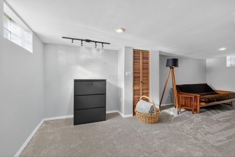 Tiny photo for 419 E N Broadway Street, Columbus, OH 43214 (MLS # 225041024)