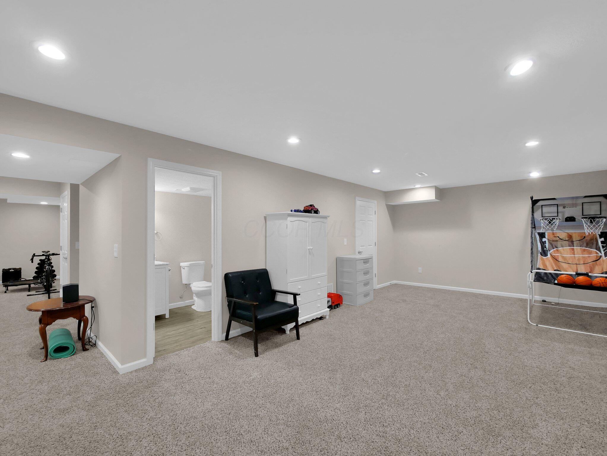 9591 Pinewood Court, Plain City, Ohio image 49