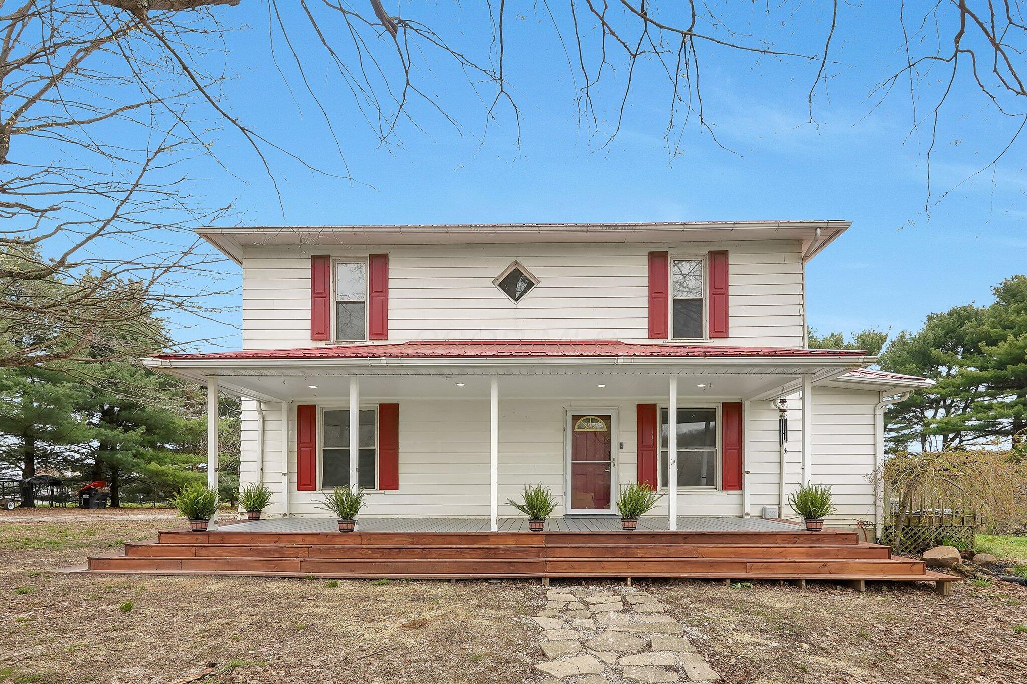 9962 Weaver Road, Utica, Ohio image 1