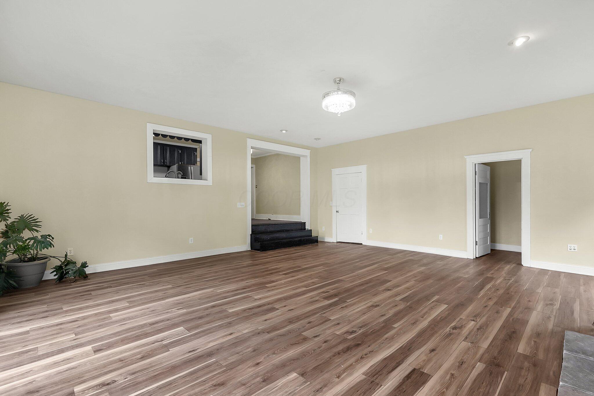9962 Weaver Road, Utica, Ohio image 12