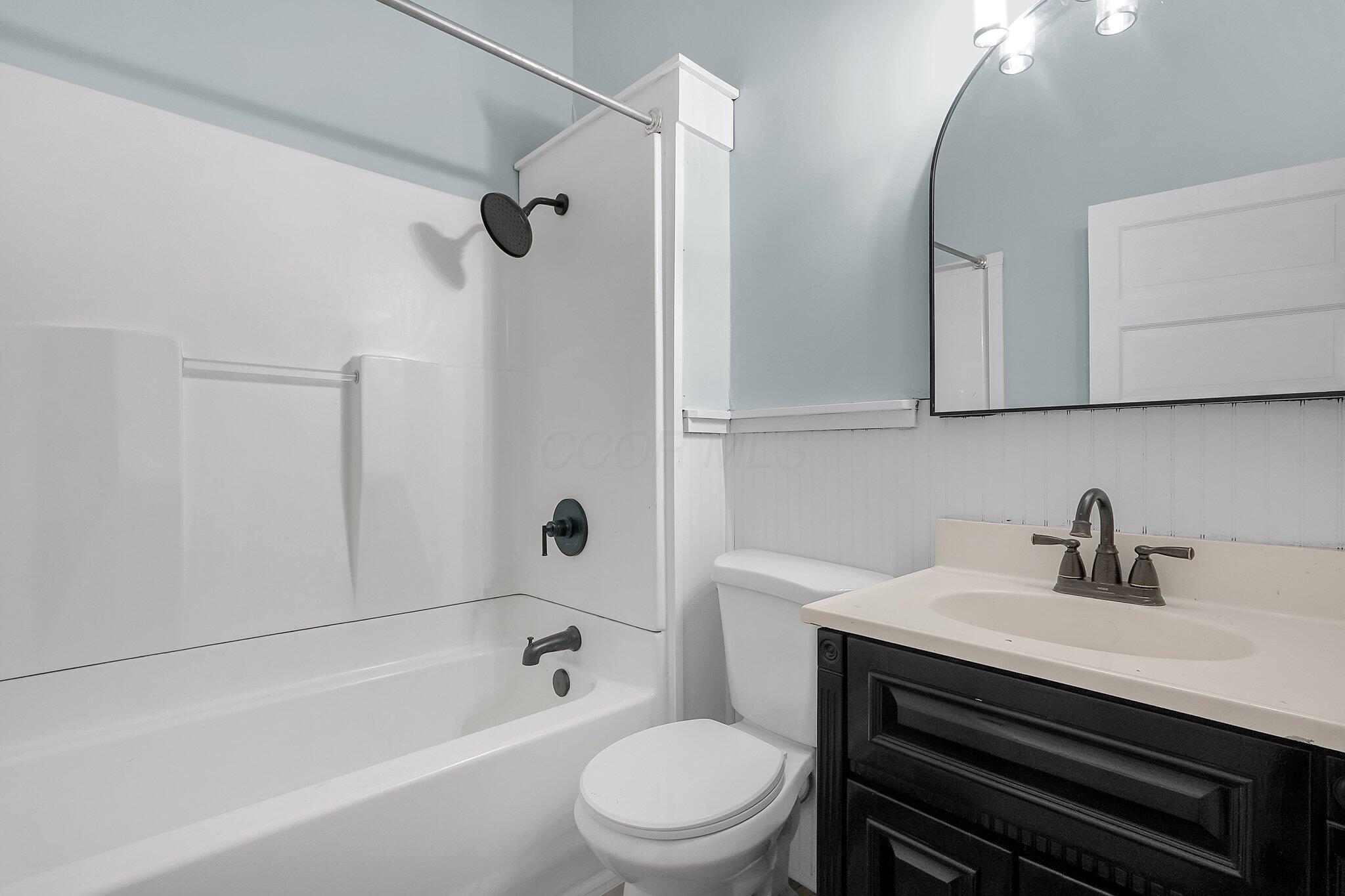 9962 Weaver Road, Utica, Ohio image 15