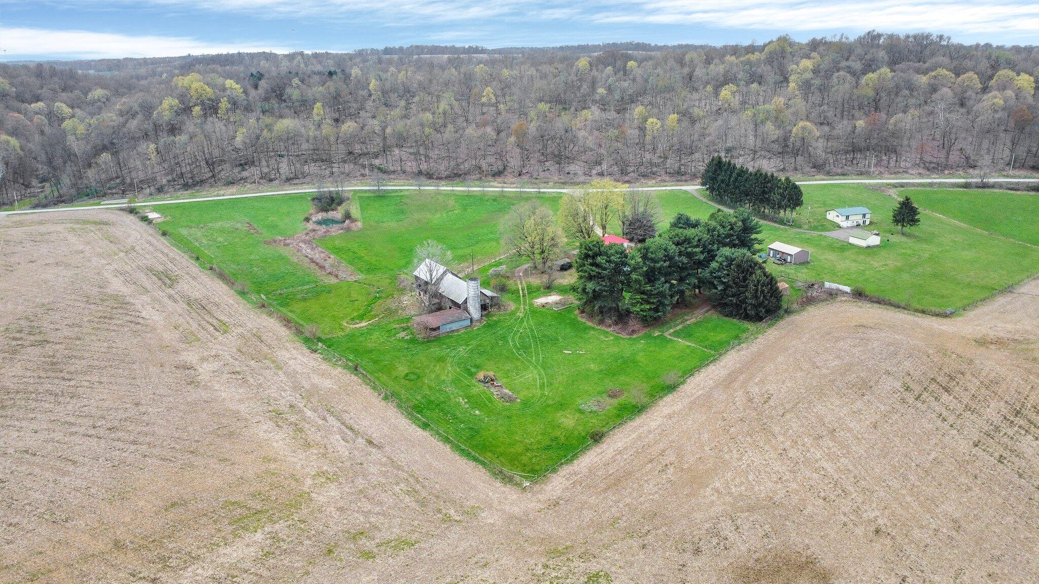 9962 Weaver Road, Utica, Ohio image 37