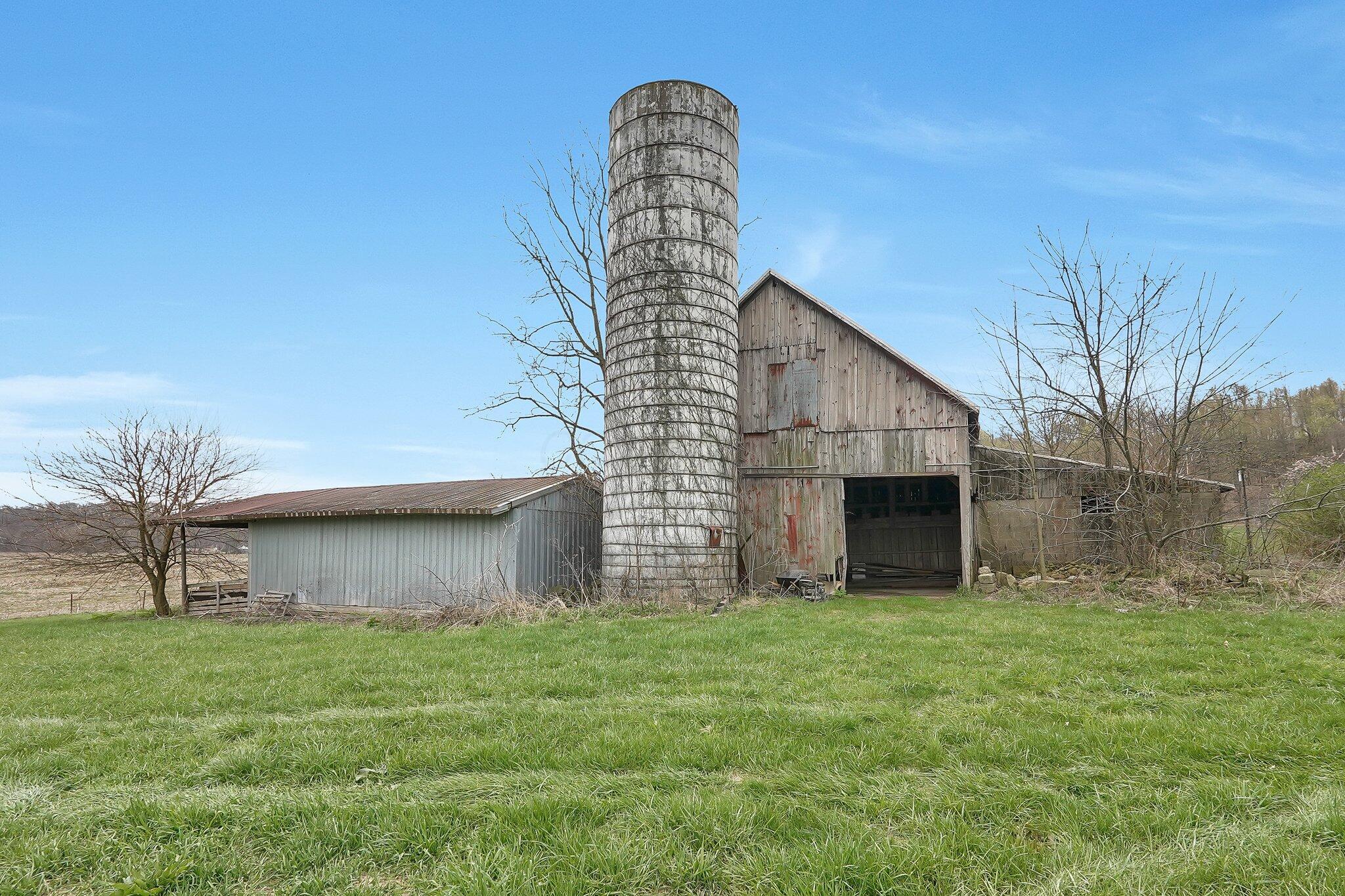 9962 Weaver Road, Utica, Ohio image 33