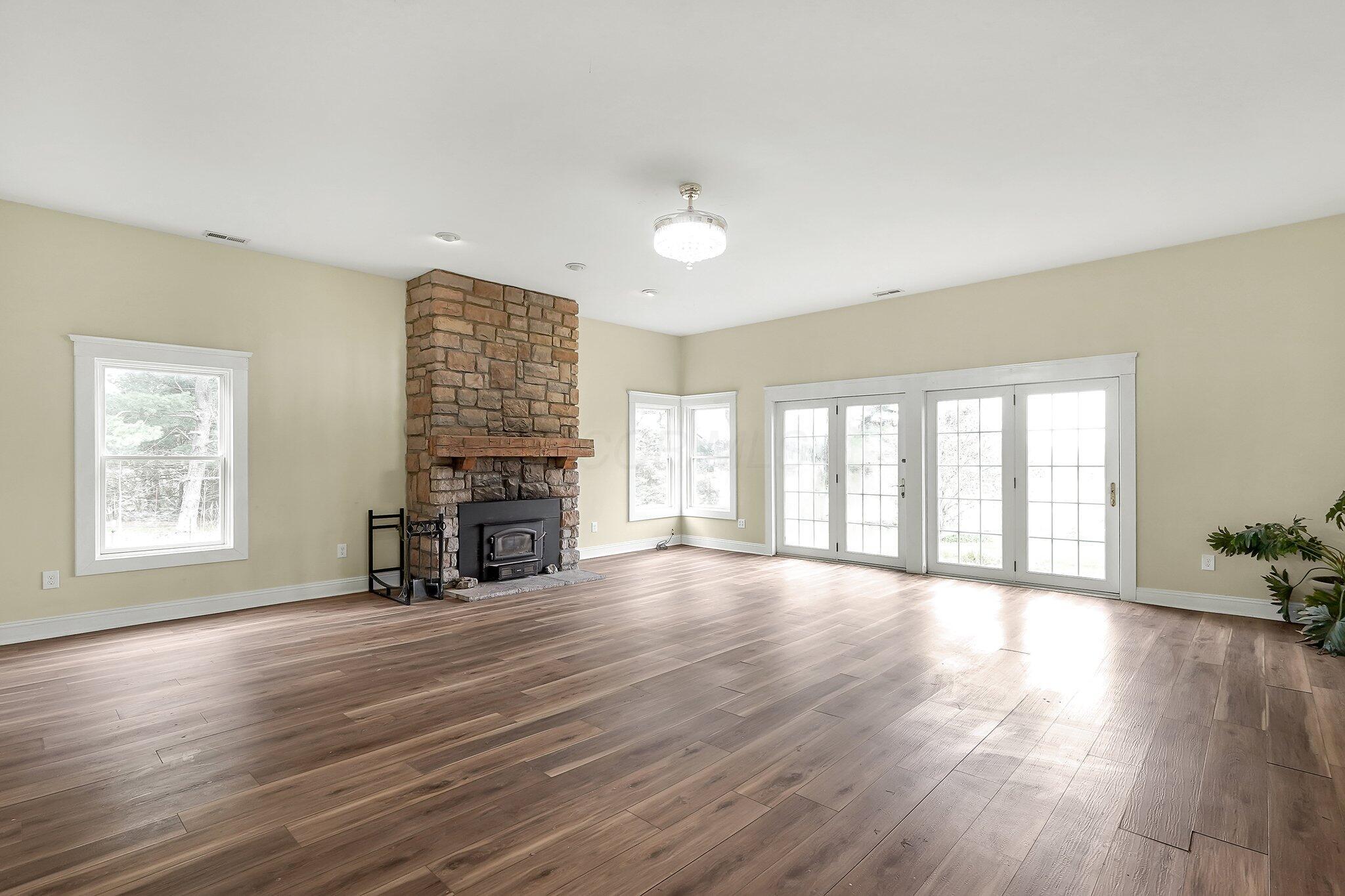 9962 Weaver Road, Utica, Ohio image 13